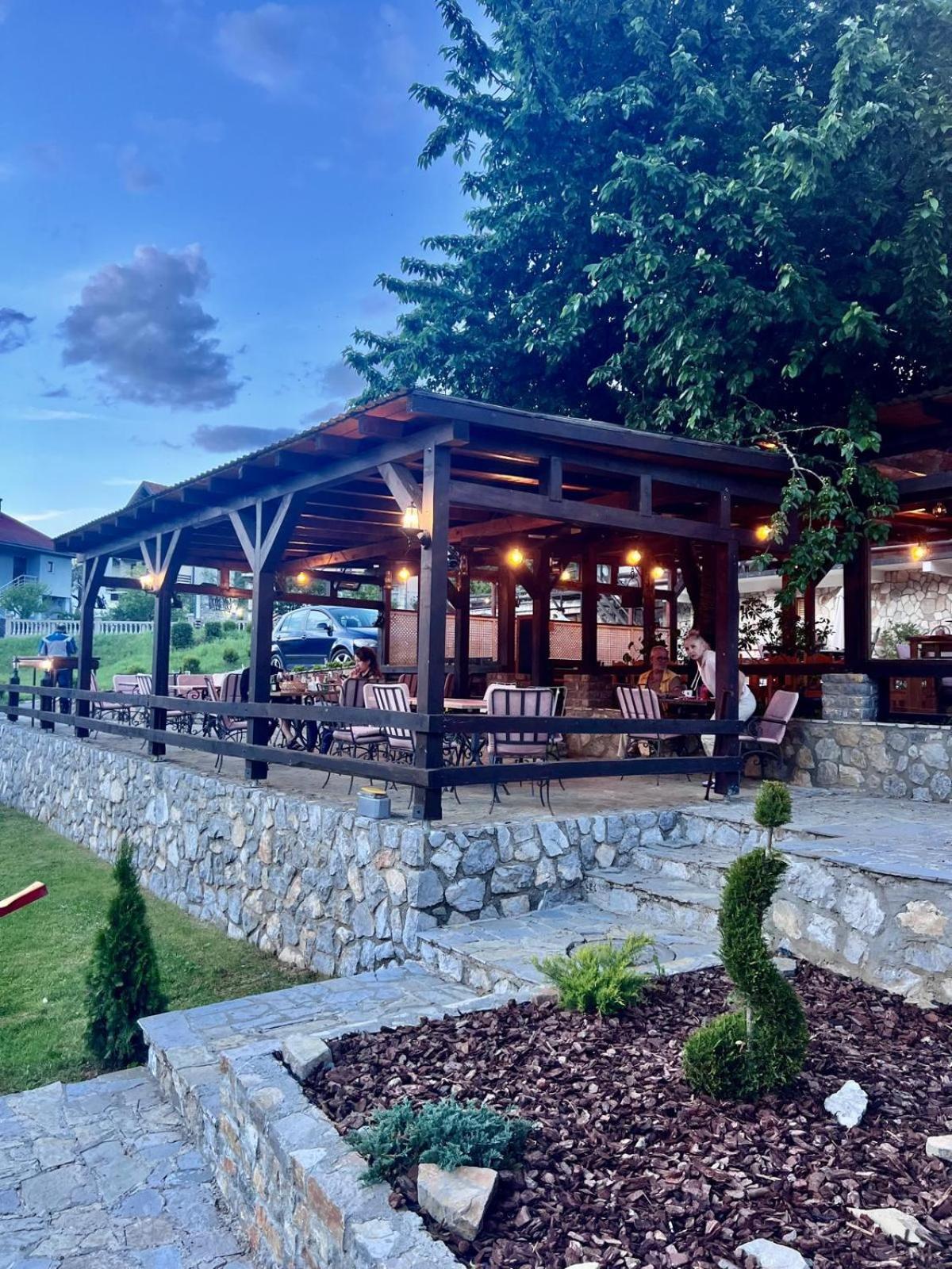 Camp Hotel Lake Views Plav Exterior foto